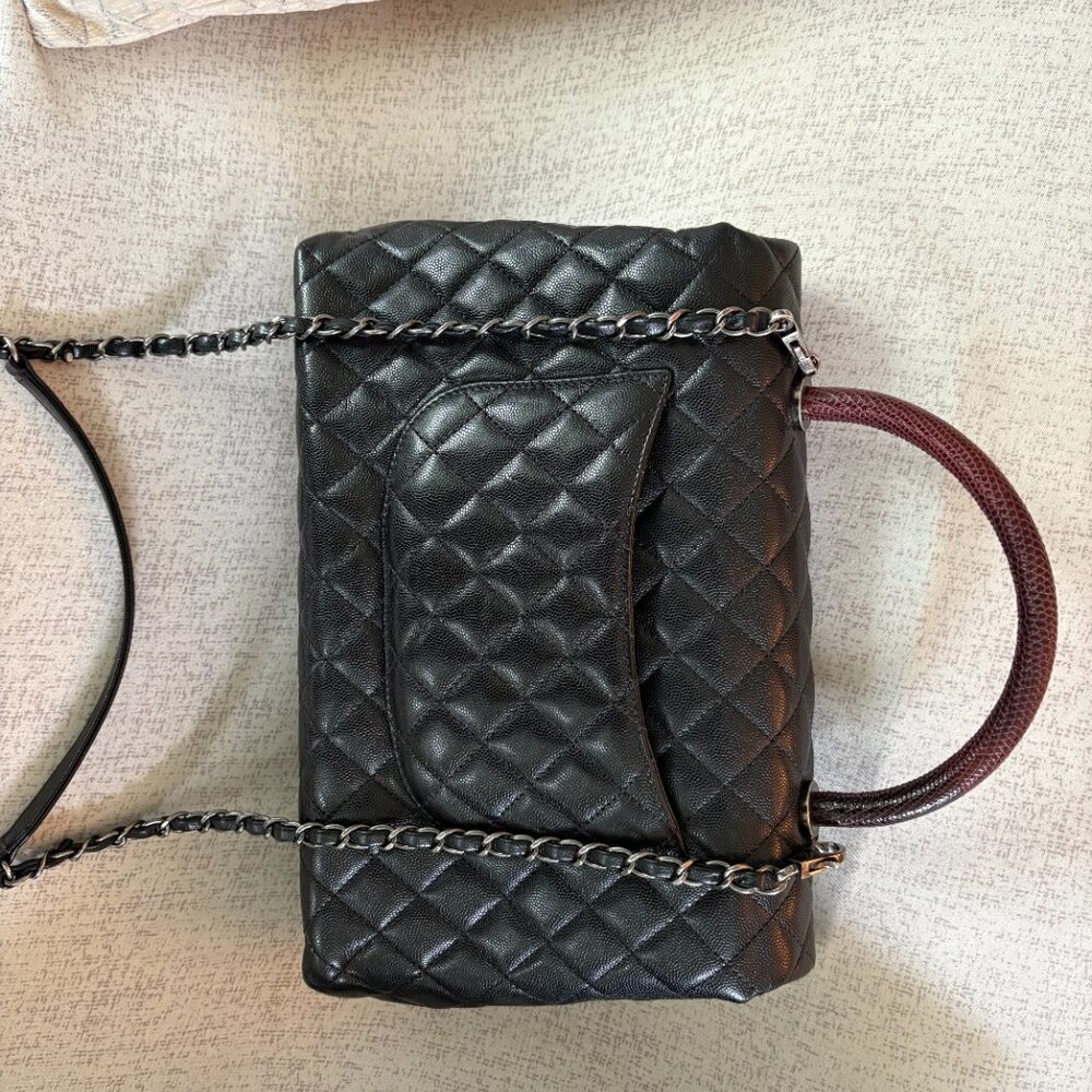 Quilted Leather Chanel Bag with Purple Python Handle and Shoulder Chain - Picture 2 of 8